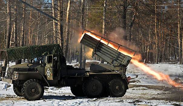 Военблогеры фразой «ой, как кучно пошло» описали масштабное наступление России под Курском