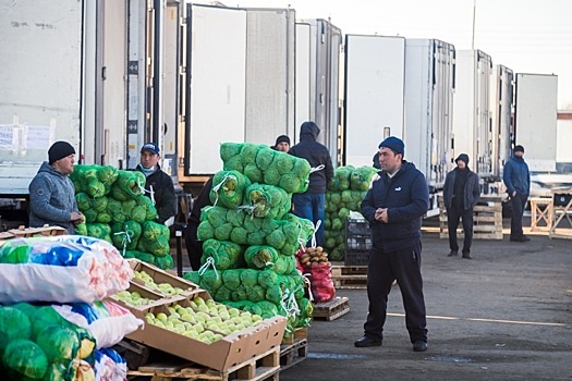 Массовый отток мигрантов объяснили происками конкурентов Хилокского рынка