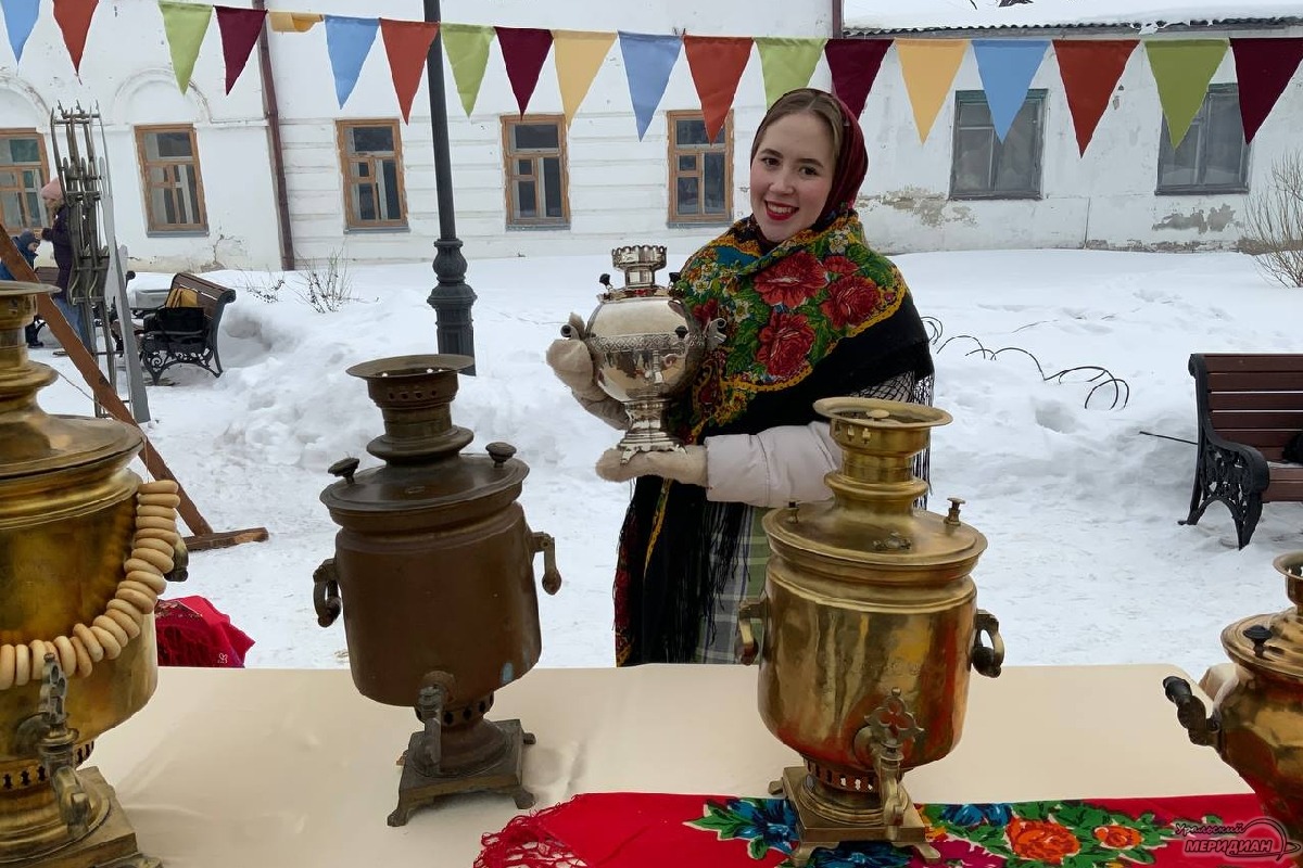 В Красноуфимске с размахом отпраздновали Масленицу и сожгли чучело зимы5